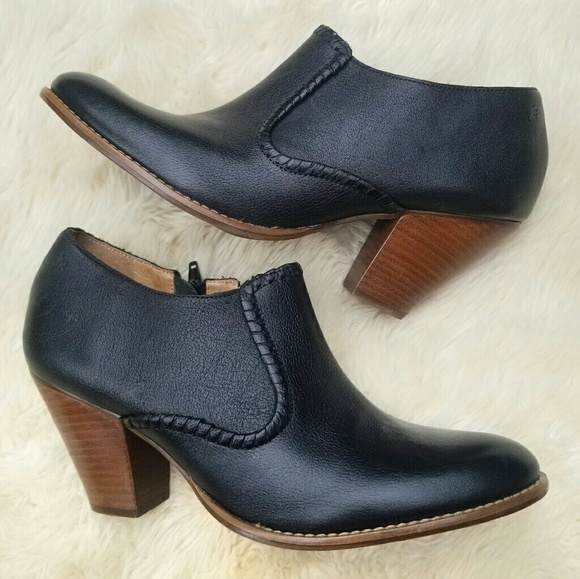 Jack Rogers Shoes - Jack Rogers bootie, black leather, wood heel 9.5
